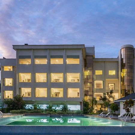 Blue Serene Resort Ґуруваюр Екстер'єр фото