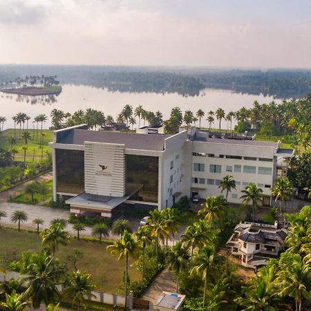 Blue Serene Resort Ґуруваюр Екстер'єр фото