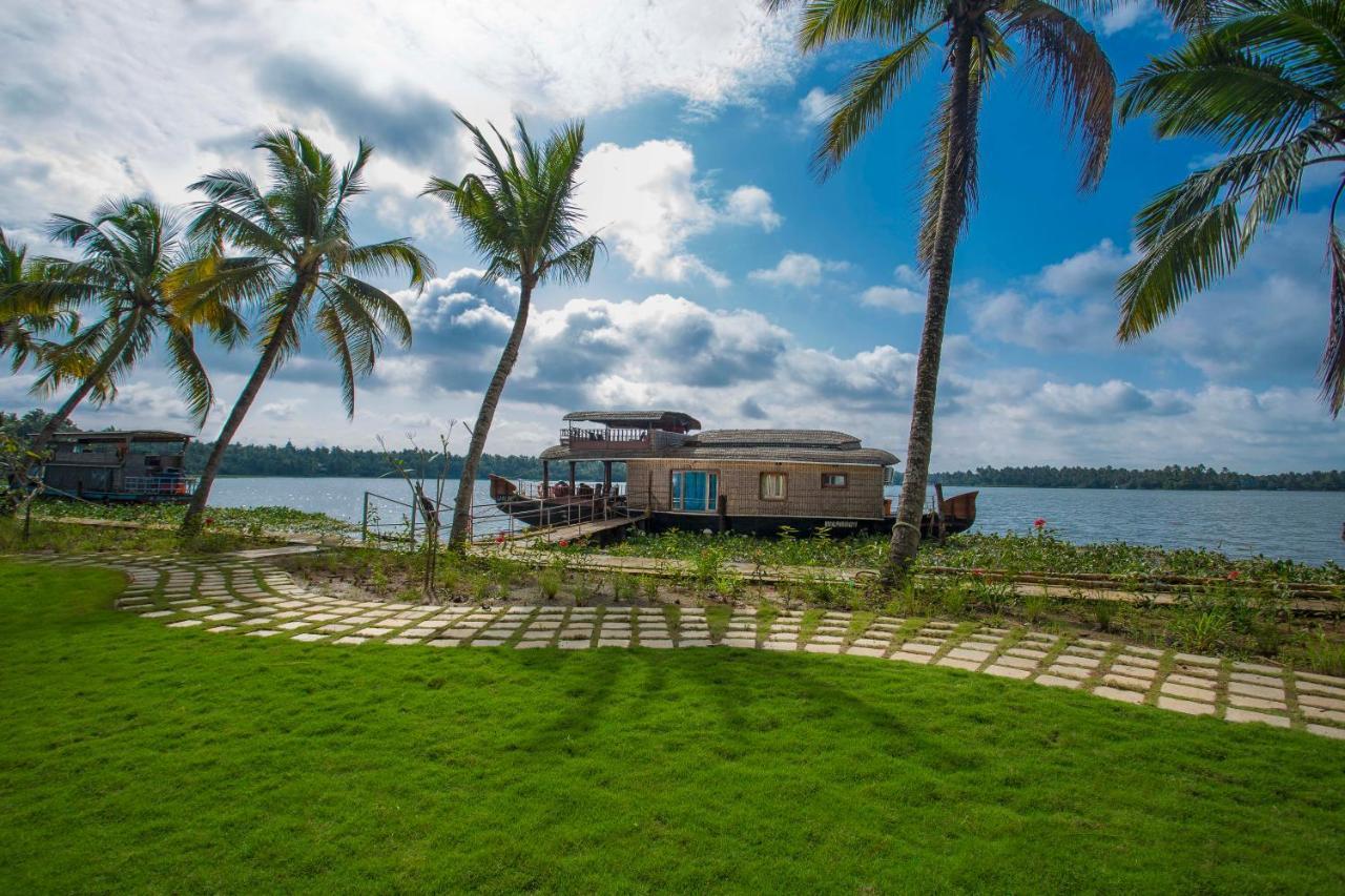 Blue Serene Resort Ґуруваюр Екстер'єр фото