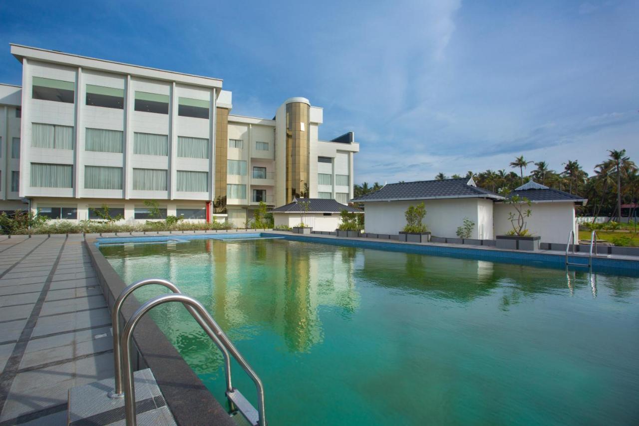 Blue Serene Resort Ґуруваюр Екстер'єр фото