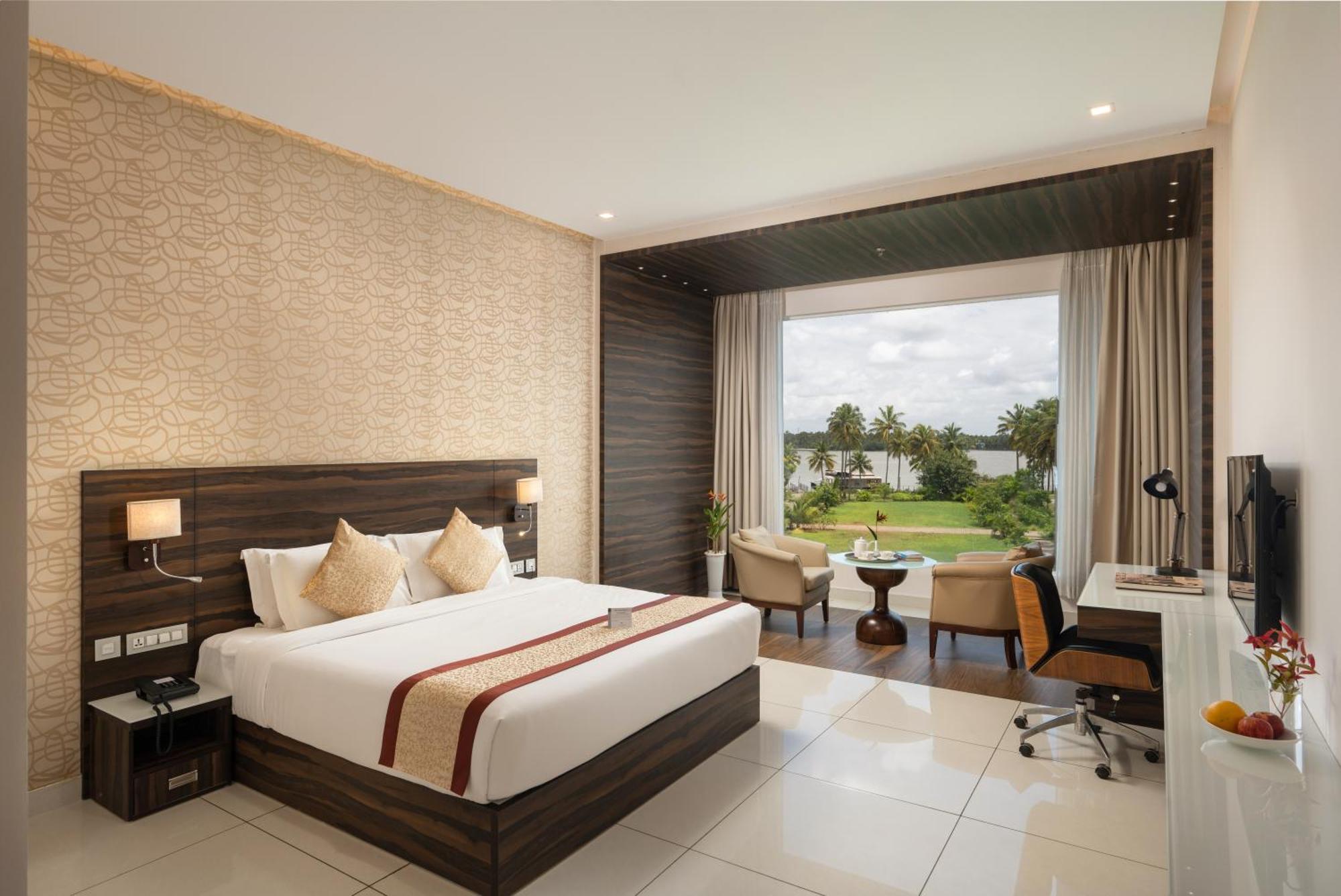 Blue Serene Resort Ґуруваюр Екстер'єр фото